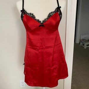 NWOT Silk slip w lace